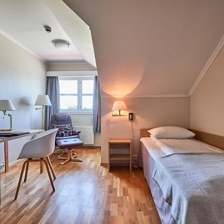 Og Konferansesenter Szálloda